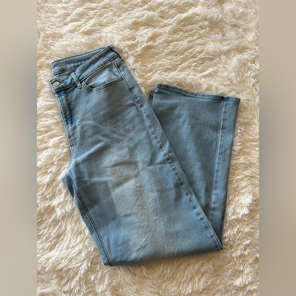 Old Navy | High-Waisted Wow Wide-Leg Jeans - Picture 9 of 9